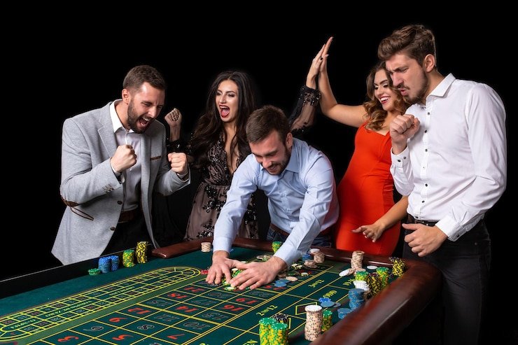 Antarmuka Auto Roulette musang slot menampilkan roda live dengan panel pengaturan putaran otomatis